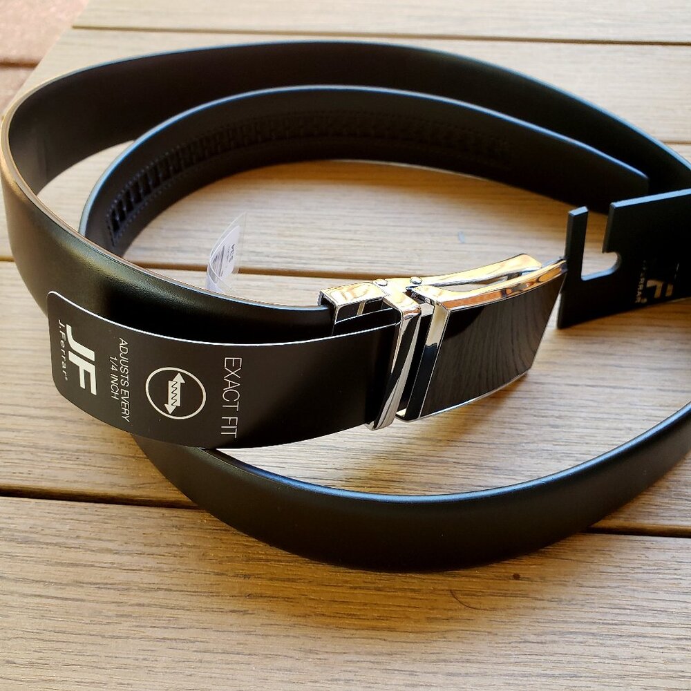 BNWT J. Ferrar Carbon Fiber buckle exact fit belt in black (L 38 - 40)